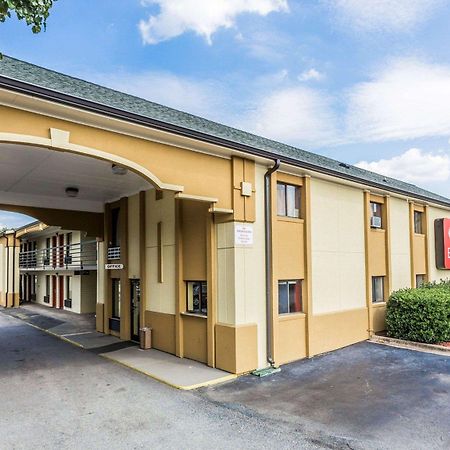 Econo Lodge Inn & Suites Matthews - Charlotte מראה חיצוני תמונה