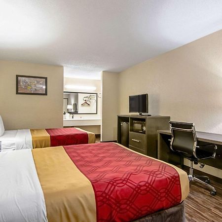 Econo Lodge Inn & Suites Matthews - Charlotte מראה חיצוני תמונה