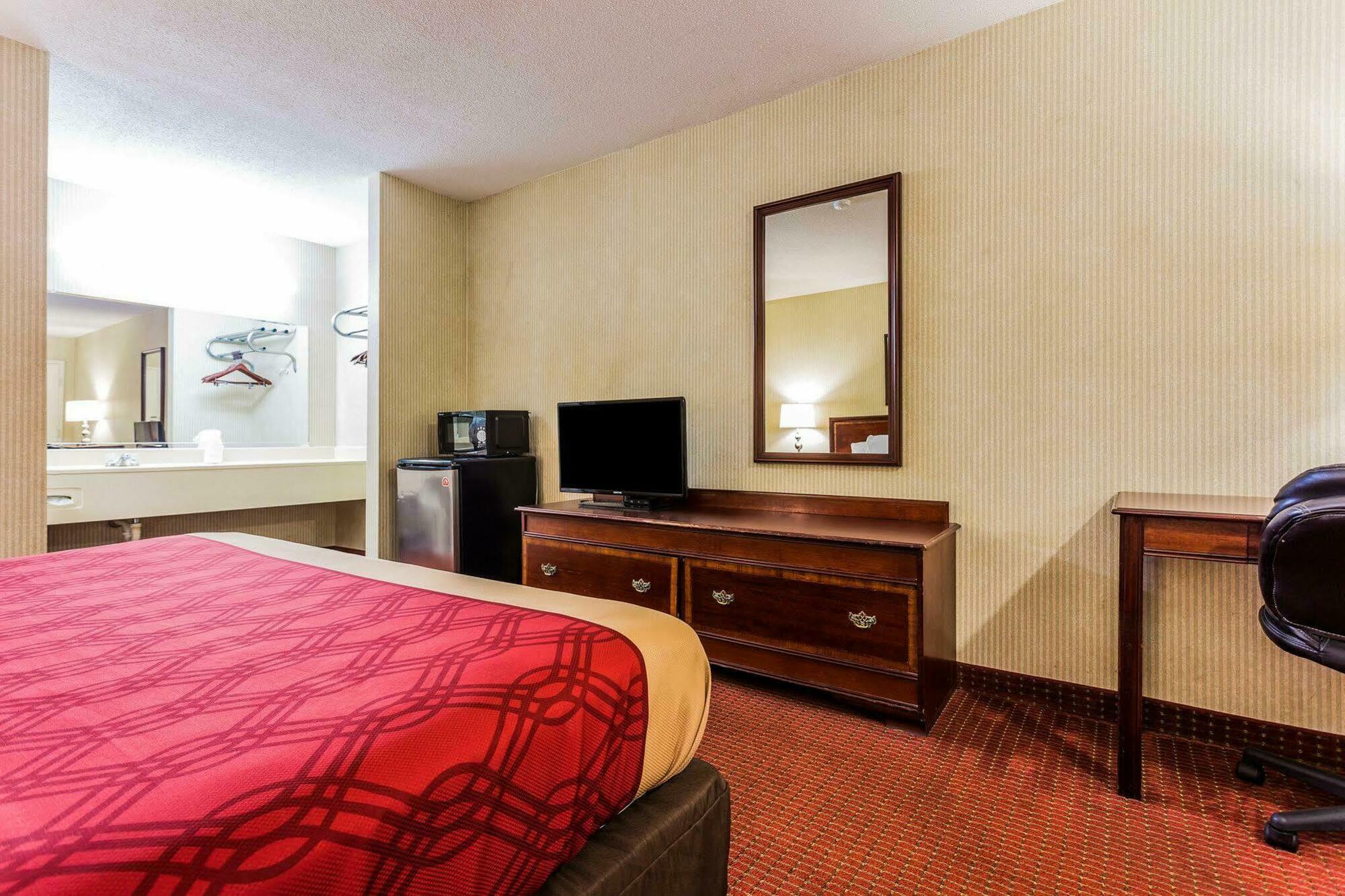 Econo Lodge Inn & Suites Matthews - Charlotte מראה חיצוני תמונה